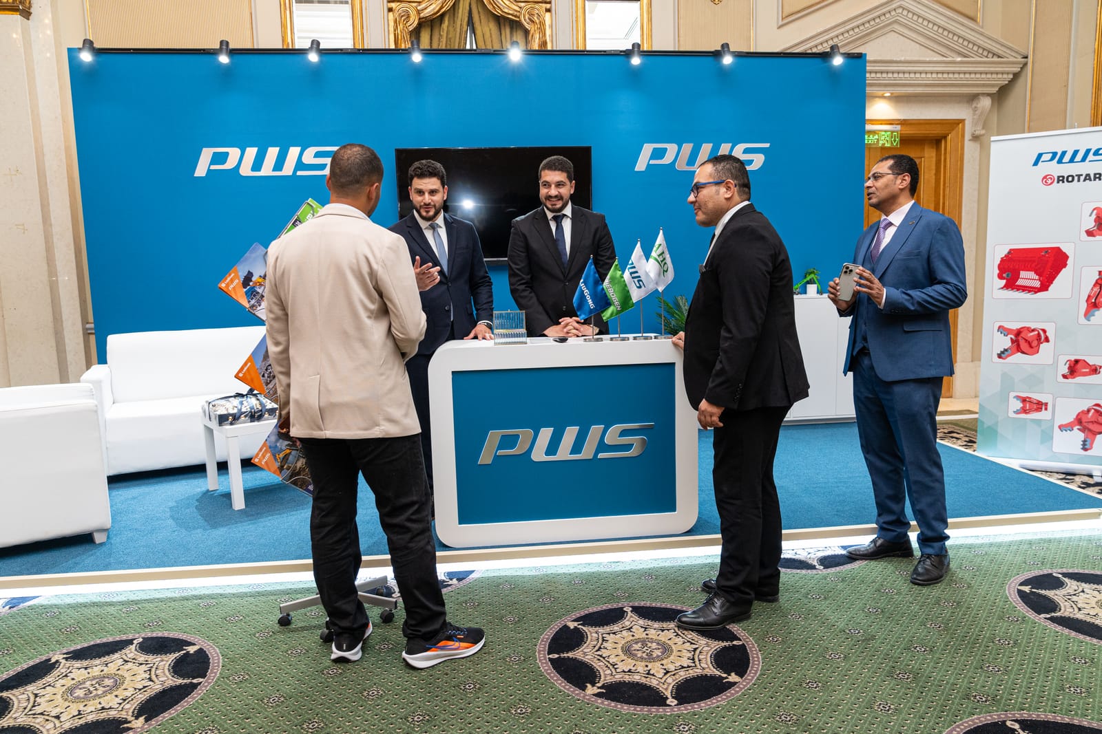 جناح رعاية PWS مع الحضور